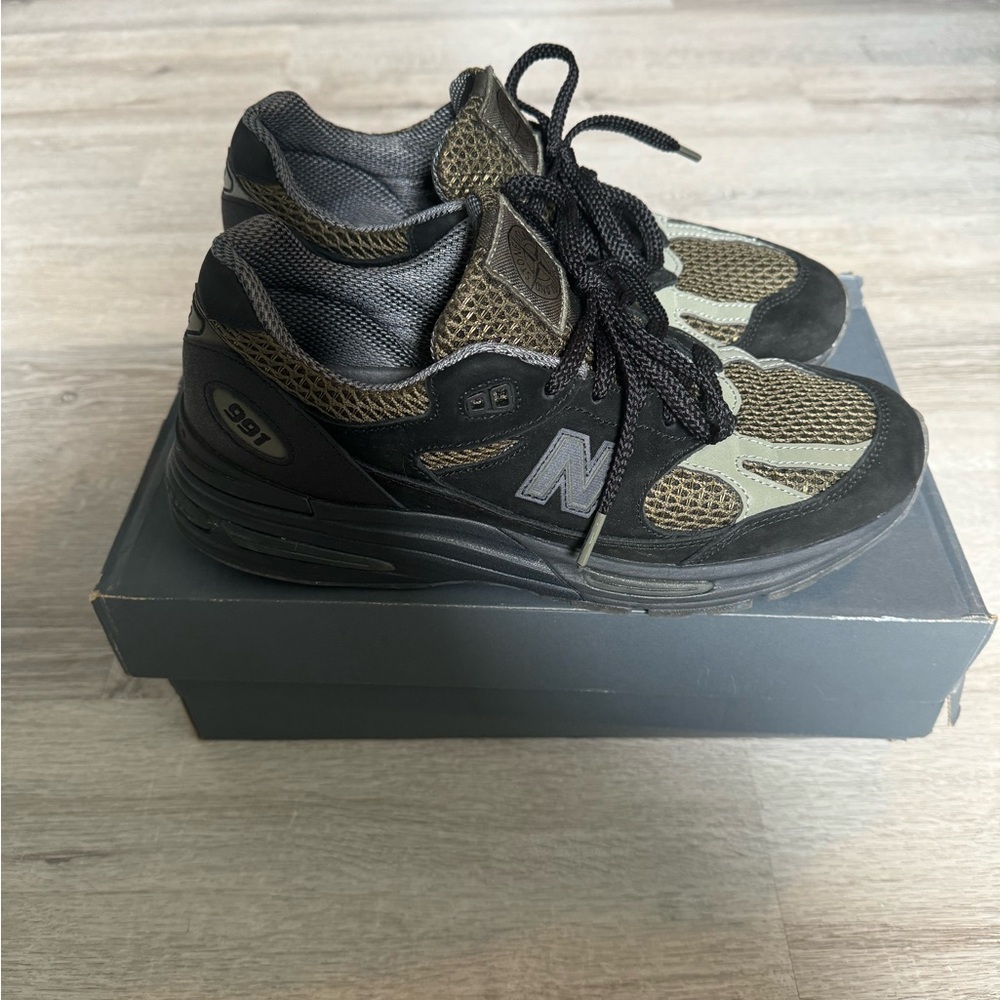 Stone island new balance 991v2